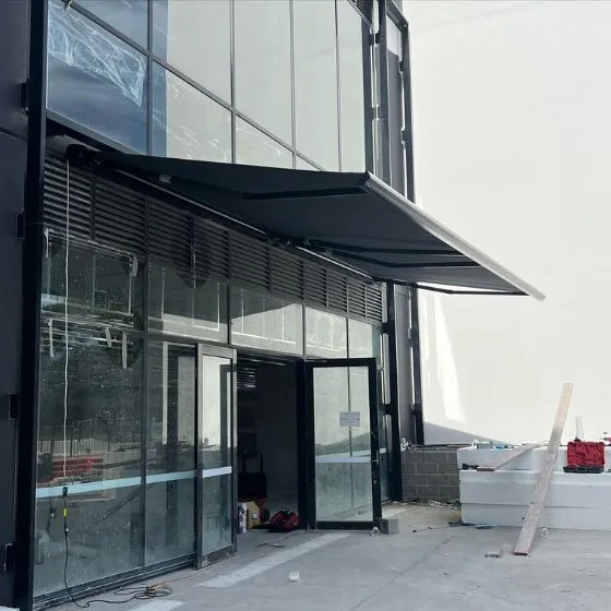 Toldo Articulado em Cabreúva SP — Instalação em estacionamento