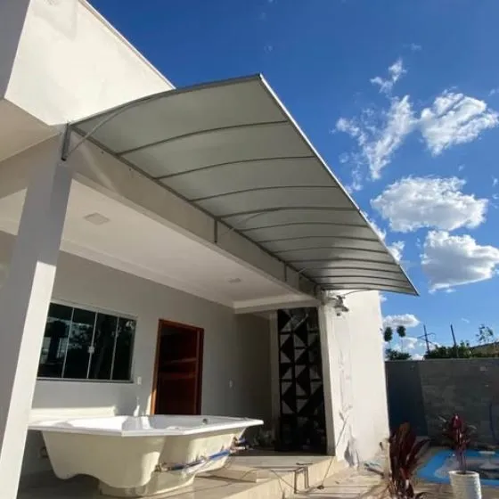 Toldo Fixo de Lona PVC em Cabreúva SP — Instalação em garagem residencial