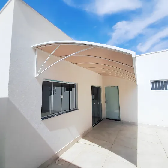 Toldo Fixo de Lona PVC em Cabreúva SP — Instalação em estacionamento