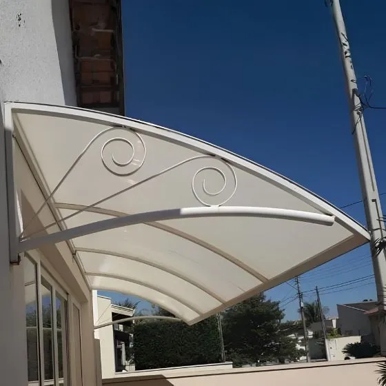 Toldo Policarbonato Alveolar em Cabreúva SP — Cobertura em área de piscina